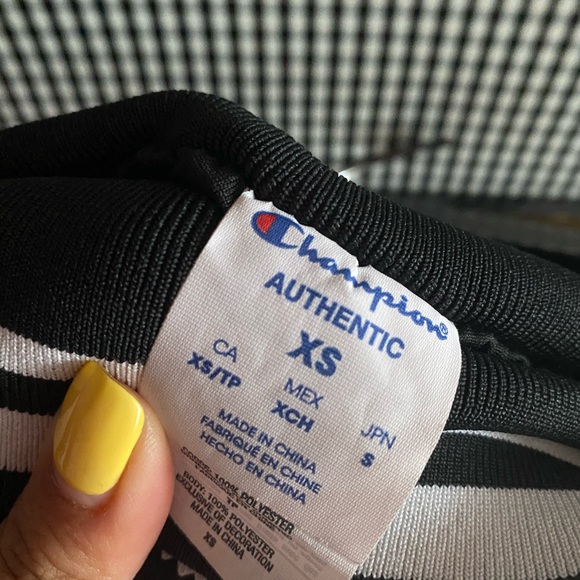 Champion Reversible Track Skirt - Picture 4 of 6